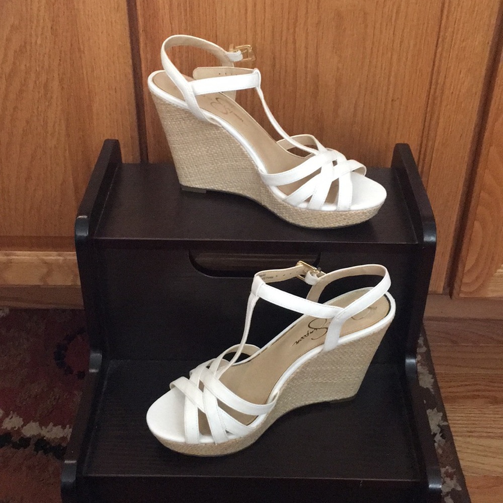 ◽️▫️Jessica Simpson White Wedges▫️◽️